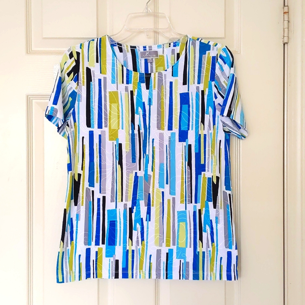 Stretchable Short Sleeve Blouse with multi color patterns on jacquard fabric.